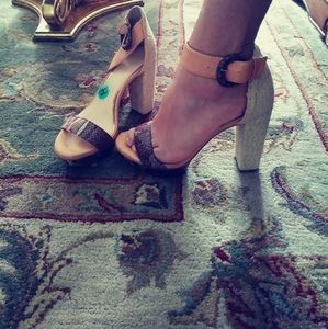 Jessica Simpson Platform Sandles